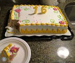 A mall scavenger hunt is a great idea for a sixteenth birthday party! Sweet Sixteen Party