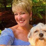 Cindy Cotta's Instagram, Twitter & Facebook