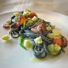 Carbonara di seppie di ivano ricchebono ricettasprint. Spaghetti Al Nero Di Seppia Con Broccolo E Trota Marinata La Luna Sul Cucchiaio