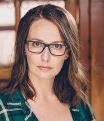 Amanda Slinkard's Instagram, Twitter & Facebook