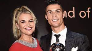 Cristiano ronaldo's sister katia aveiro has posted an explosive rant on instagram following news of the positive coronavirus test for the juventus superstar. Katia Aveiro Sobre Cristiano Ronaldo Mi Hermano Es Un Enviado De Dios Que Despertara Al Mundo Deportes Cadena Ser