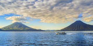 Resultado de imagen para Lago de AtitlÃ¡n