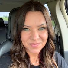 Kristen Merrell's Instagram, Twitter & Facebook