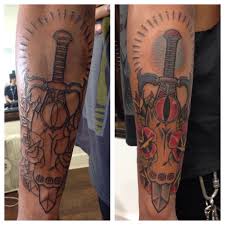 Every month our studio is visited by various guests, giving you the opportunity to get tattooed by the most talented people in the industry. Sword Of Omen Tattoo Tattoos Polynesian Tattoo Ink