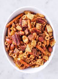 Bake mixture at 225°f for one hour, stirring every 15 minutes. Recipe The Ultimate Super Bowl Snack A Bowl Of Spicy Bacony Trash Texan For Chex Party Mix The Boston Globe