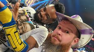 Anyone in this group went to wrestle kingdom last night got pictures or  videos?