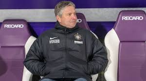 Erzgebirge Aue: Sportchef Tarnat kennt ihn gut! ER ist heißer Trainer-Kandidat beim Drittligisten