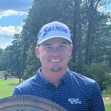 Justin Riker's Instagram, Twitter & Facebook