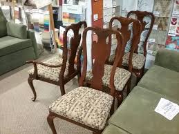 Made with hand selected fabric that is carefully sewn and tufted to ensure a reliable and comfortable chair pad designed for dining chairs. Dining Room Chair Cushions Archives Mbu Interiors