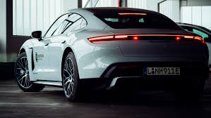 Edmunds also has porsche taycan pricing, mpg, specs, pictures, safety features, consumer reviews and more. Porsche Taycan Turbo S Mieten Pures Elektroauto Erlebnis