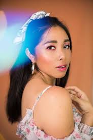 4 mujeres nos cuentan cómo cuestionan la femineidad para crear su estilo  personal