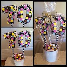 Geldgeschenke zum 70 geburtstag verpacken geldgeschenke. Liquorice Allsorts Number Tree 25 70 Geburtstag Geschenk Geschenke Basteln Geschenkideen