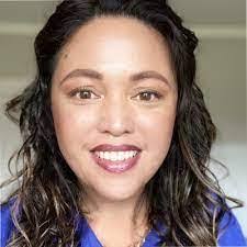 Julie Pinnix's Instagram, Twitter & Facebook