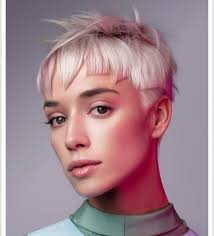 50 short hairstyles for women over 50 that are cool forever. Top 15 Der Schonsten Und Einzigartigsten Frauen Kurze Frisuren 2020 55 Fotos Medium Hair Styles Womens Hairstyles Short Thin Hair