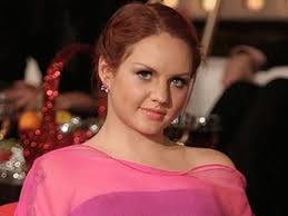 Maybe you would like to learn more about one of these? Chto Sluchilos S Licom Pevicy Maksim Predpolozheniya I Foto