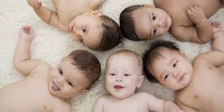 Galip öztürk, sosyal medyayı etkin bir şekilde kullanmaktadır. Diese Frau Ist Mit 23 Jahren Bereits Mutter Von 11 Babys Und Kleinkindern Familie De