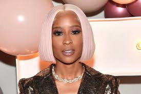 Female Rappers Are Running Hip-Hop, It's Not Translating to Sales