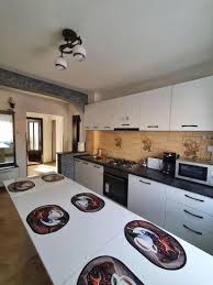 Sie verläuft im süden der bukowina in den tälern der flüsse moldova und bistrița aurea. Vatra Dornei Campulung Moldovenesc Driving Directions Journey Distance Time And Costs Viamichelin