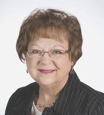 Sandy Rash's Instagram, Twitter & Facebook