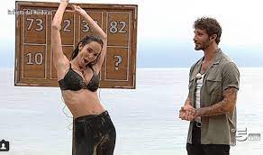 Italian (2), 1995 (1), model (1), brunette (1), buxom (1), l'isola dei famosi (1), ciao darwin (1) my tags: Isola Paola Di Benedetto Da Francesco Monte A Marco Ferri