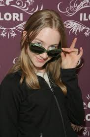 Saoirse ronan and meryl streep might be going head to head at the oscars this year, but in a can't wait for saoirse ronan to break meryl streep's oscar nom record by starring in a meryl streep biopic. Uzivatel Saoirse Ronan Archive Na Twitteru Young Saoirse Ronan Out Of Context