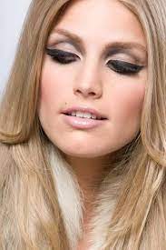 Cat Eyes 60s Makeup 70s Hair And Makeup Makeup Eyeliner