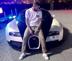 Con ello, el jugador francés mostró, una vez más, su. Karim Benzema Und Seine Traumwagen Real Total
