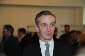 Gerade einmal 26 jahre jung ist jan böhmermann, als er in der harald schmidt show zu gast ist. Peinlich Peinlicher Bohmermann Telepolis