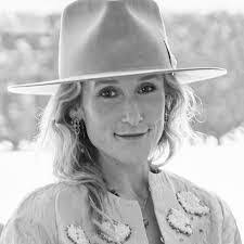 Andrea Ruud's Instagram, Twitter & Facebook