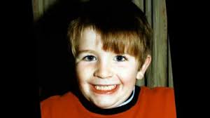 Dedicated dad snaps son in photo every day for 21 years