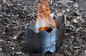 燃料台と風防とゴトクを兼ね備えた 気軽で超軽量な固形燃料ストーブ ウルトラライトバックパッキング ストーブ 風防