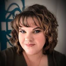 Danielle Kellett's Instagram, Twitter & Facebook