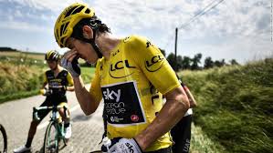 Tour De France Riders Inadvertently Tear Gassed Tour De France Cycling France Geraint Thomas