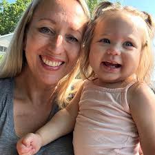 Lesley's Jewelry in Elgin, IL for Jewelry Repair and Gift Shopping