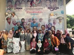 Anggota parlimen tasek gelugor shabudin yahaya dilantik sebagai timbalan menteri di jabatan perdana menteri yang. Kpwkm On Twitter Majlis Jalinan Kasih 2019 40 Tahun Merealisasikan Impian Dirasmikan Oleh Yab Dato Seri Dr Wan Aziziah Dr Wan Ismail Timbalan Perdana Menteri Merangkap Menteri Pembangunan Wanita Keluarga Dan Masyarakat Pada