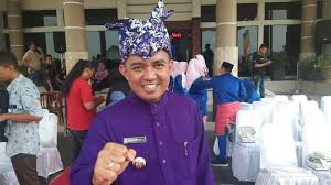 Topi kini menjadi salah satu fashion item untuk pria yang tidak boleh dilewatkan. Molen Pakai Topi Depati Amir Di Hari Jadi Ke 262 Kota Pangkalpinang Bangka Pos