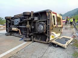 Dewan agong tuanku canselor uitm shah alam dewan dato ahmad razali design and build contract malaysia design ruang tamu design bilik air desa inn kuala pilah design baju pengantin corporate information about us uem edgenta. Slim River Hospital Ambulances Tyres Burst Multiple Times Before Fatal Crash Codeblue