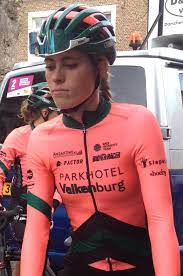 A 24 ans, la néerlandaise demi vollering (sd worx) remporte sa première classique worldtour sur liège bastogne liège. Demi Vollering Wikidata