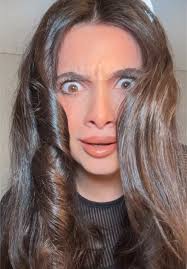 ليلة الثمانينات في دبي: أزياء وأسلوب