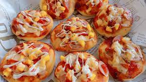 Firstly, heat tawa with ½ tsp butter. Pizza Mini Express Lembut Tanpa Uli Youtube