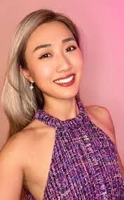 Rachel Oster's Instagram, Twitter & Facebook