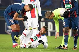 Les fautes sont grandes quand l'amour est petit. Caen Psg Paris Gagne Mais Perd Neymar Sur Blessure Le Resume Du Match