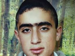 Teenage suicide bomber kills 3