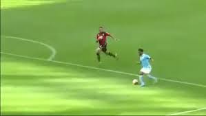 Home football videos why is raheem sterling running funny? Gif Raheem Sterling Animated Gif On Gifer