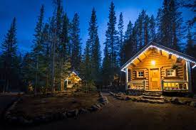 Waterton park is 31 km from the holiday home. 20 Cottage And Cabin Rentals In Alberta The Banff Blog