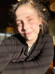 Michelle Faust's Instagram, Twitter & Facebook