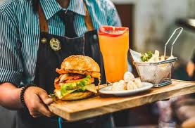 Pelayan lelaki / perempuan berumur 17 tahun dan keatas. Dapat Kabar Ibunya Sakit Pelayan Restoran Malah Nabrak 3 Ferrari Di Jalan Guideku Com