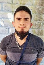 Nacional La PNC capturó a Allan Portillo y Denis Portillo en San Salvador,  luego de una agresión contra agentes de la STO, cuando verificaban una  denuncia de que sujetos armados se conducían