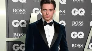 In 2018, he gained acclaim for his performance as a war veteran and principal protection officer in. Richard Madden Betrachtet Sich Nicht Als Den Most Stylish Man