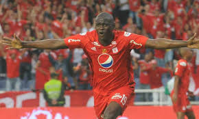 El atacante cristian martínez borja dejó liga de quito y fue presentado este miércoles 7 de junio como nuevo fichaje del junior de barranquilla. Cristian Martinez Borja Ya No Pertenezco Al America